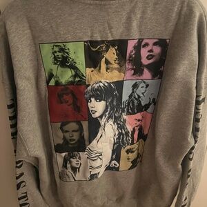 Taylor Swift Eras Tour - Grey Quarter Zip Pullover Size Small NEW